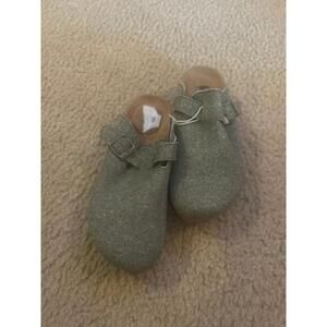 Size 7 buckle clogs comfy rocket dog